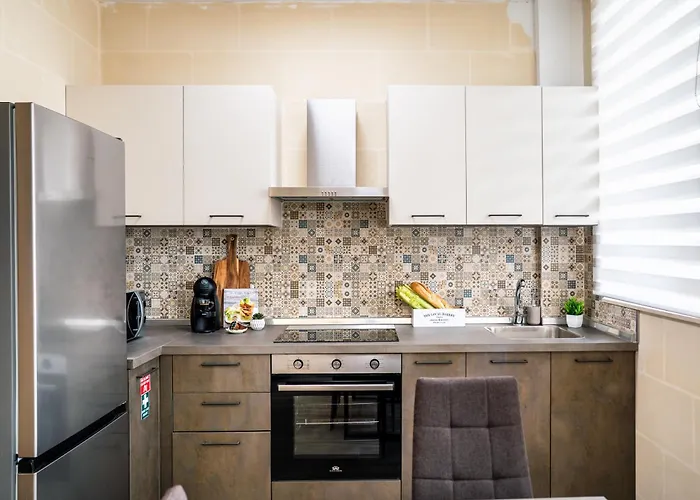 Charming In The Heart Of Victoria, Gozo Daire